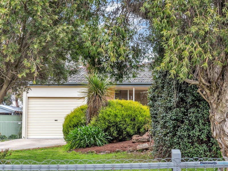 24 English Street, Hahndorf, SA 5245 Property Details