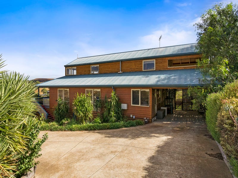 6 Randwick Avenue, Bacchus Marsh, Vic 3340 House for Sale