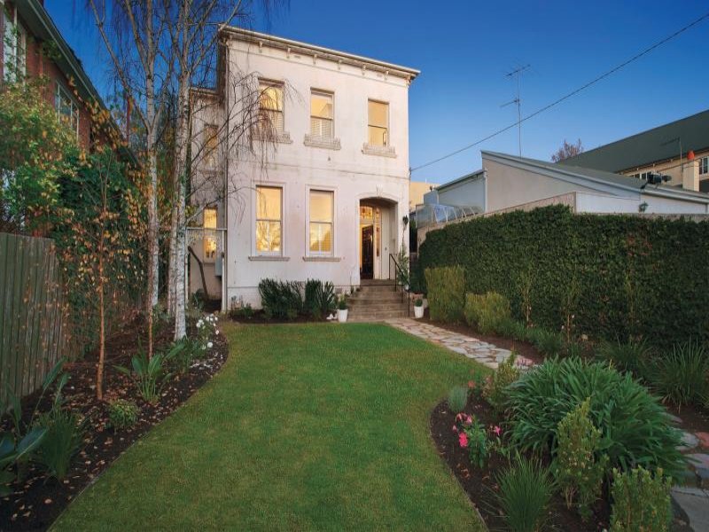 4 Mathoura Road, Toorak, Vic 3142 Property Details