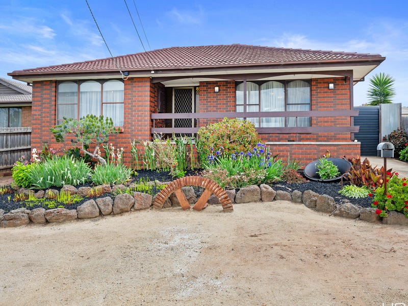 15 Morrison Drive, Darley, Vic 3340 Property Details