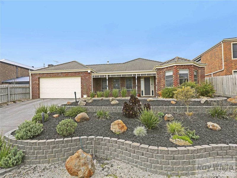 45 Lakeside Boulevard, Lara, VIC 3212