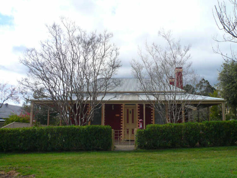 11 Mellish Street, Beechworth, Vic 3747 Property Details