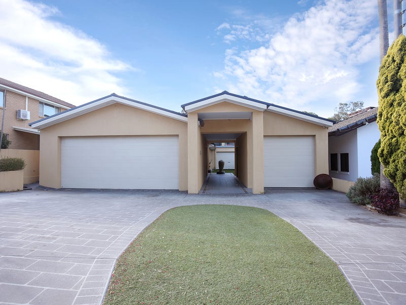 12 Riverview Road, Pleasure Point, NSW 2172