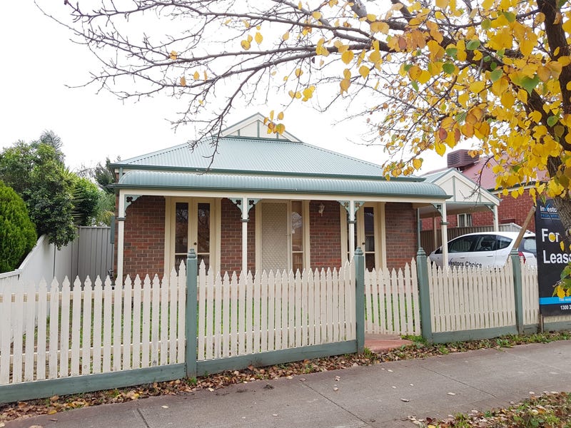 10 Blenheim Way, Caroline Springs, Vic 3023