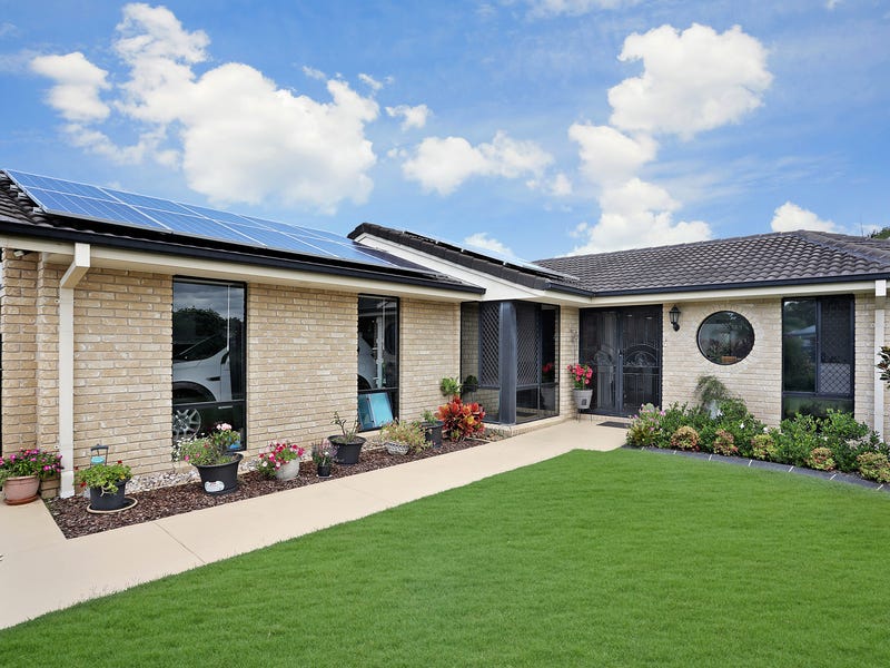 9 Mossman Way, Sandstone Point, QLD 4511