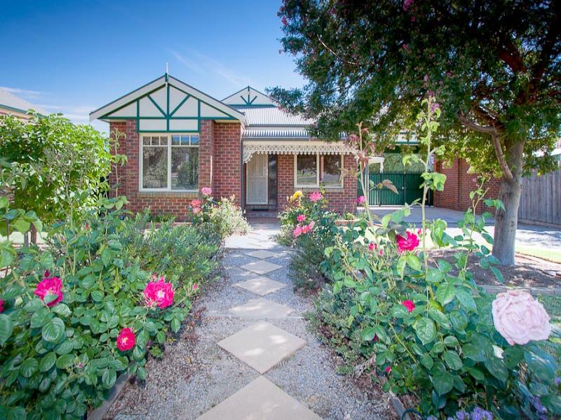 70 Gap Road, Sunbury, Vic 3429 Property Details