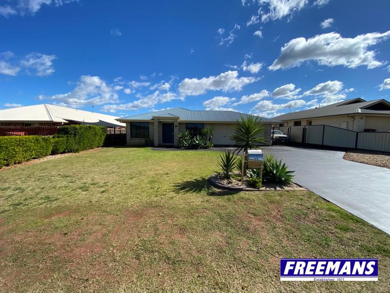 17 Tessmanns Road, Kingaroy, QLD 4610
