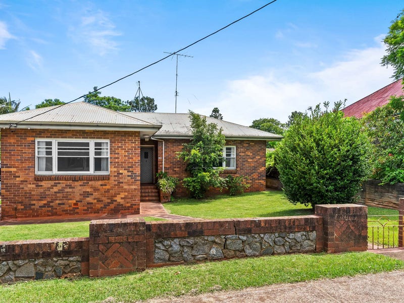 205 South Street, South Toowoomba, QLD 4350 - realestate.com.au