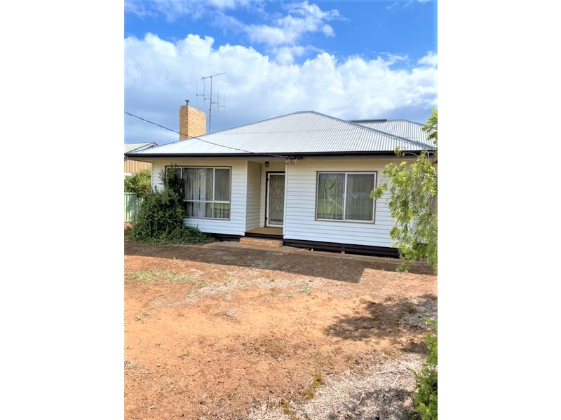 1 Charlton Road, Quambatook, Vic 3540 Property Details