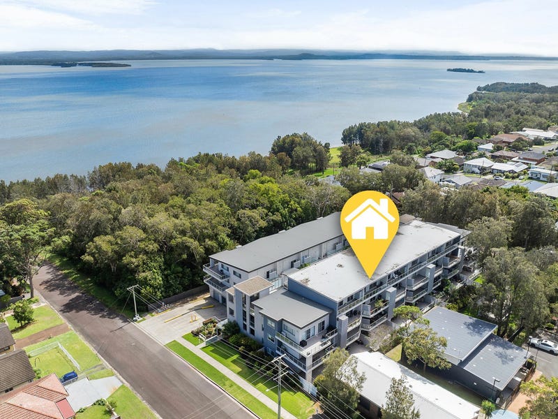 Real Estate & Property for Sale in The Entrance, NSW 2261 (+1 location