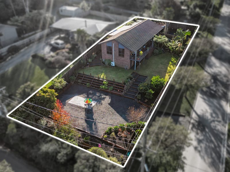 1 b Street, Warburton, Vic 3799 House for Sale