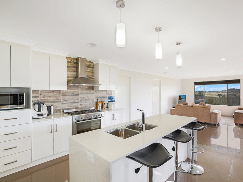 25 Kennard Street, Westbrook, Qld 4350 Property Details