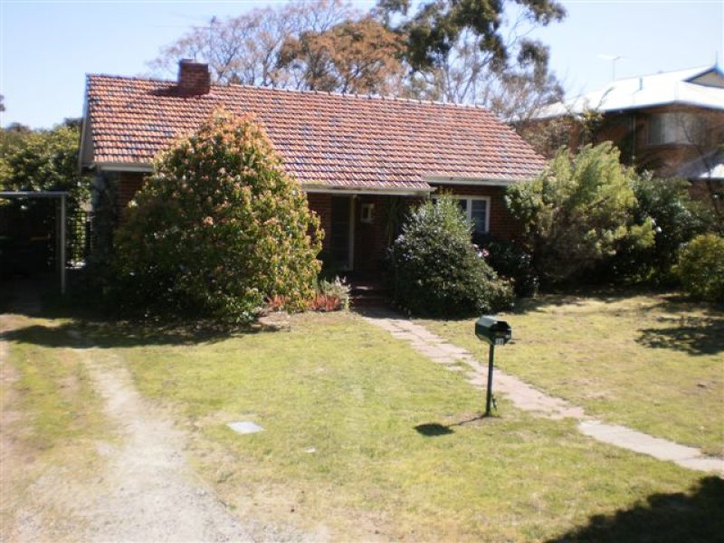 39 Adderley Street, Mount Claremont, WA 6010