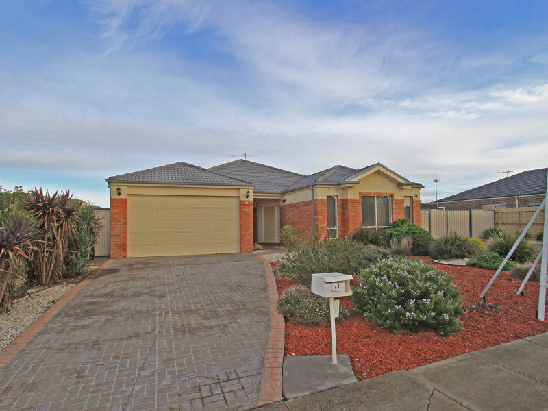 71 Archer Drive, Kurunjang, Vic 3337 Property Details