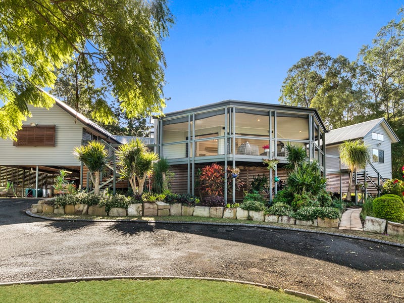 24 Royston Street, Brookfield, Qld 4069