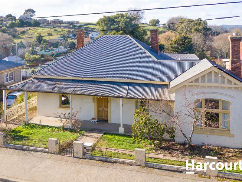 17 West Barrack Street Deloraine Tas 7304 Property Details