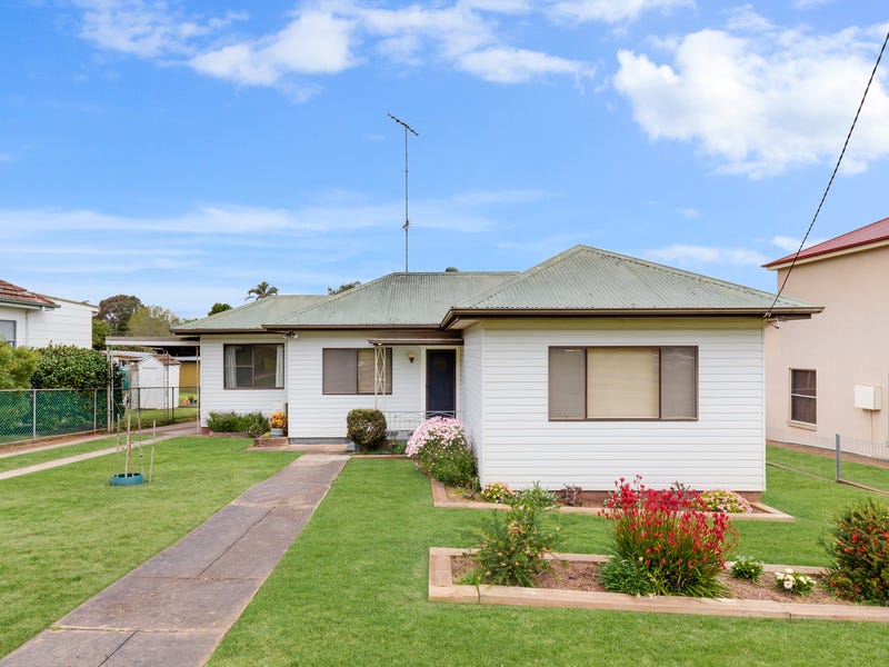 36 Station Road, Menangle Park, NSW 2563