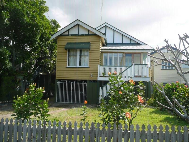 108 Gordon Parade, Manly, Qld 4179 Property Details