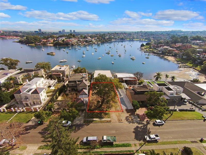 137 Tennyson Road, Tennyson Point, NSW 2111