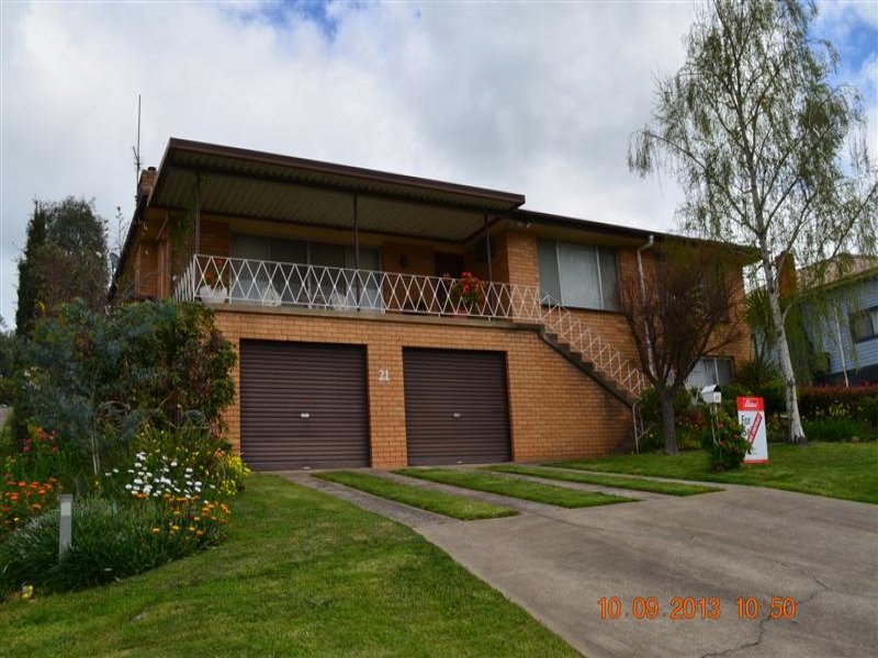 21 Simpson Street, Tumut, NSW 2720