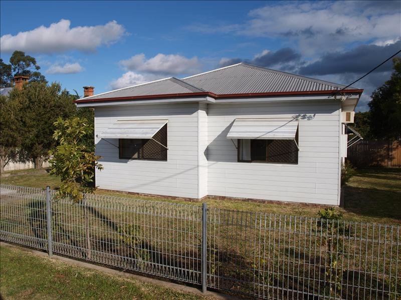 42 Bunberra Street, Bomaderry, NSW 2541 Property Details