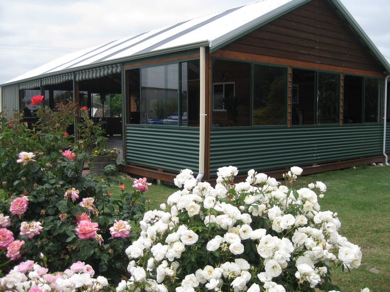 182 Boyup Road, Forest Hill, WA 6324