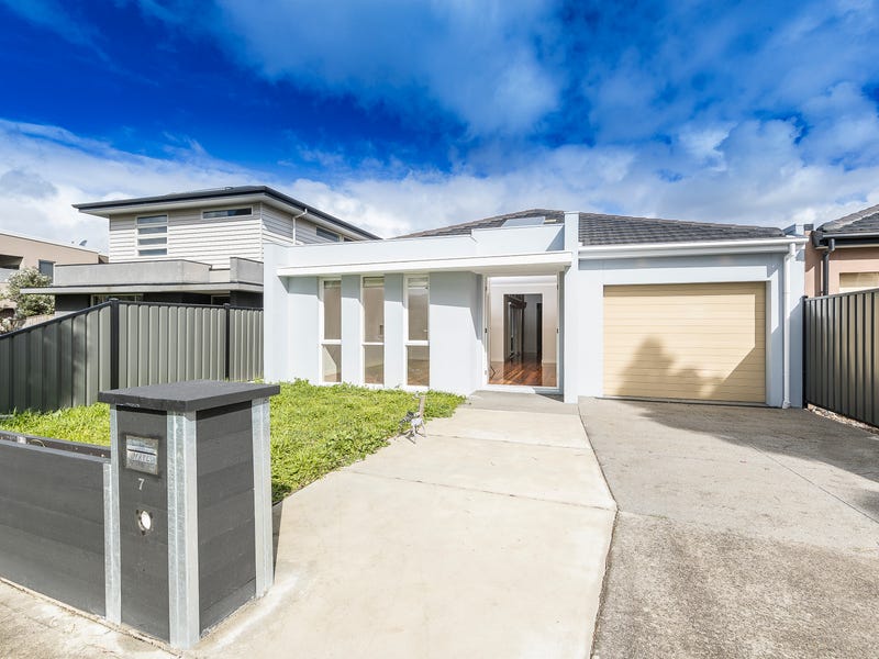 7 Gammage Boulevard Epping Vic 3076 Realestate Com Au