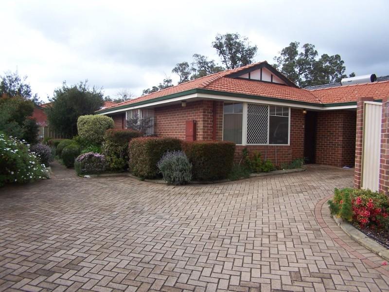 4/21 Central Road, Kalamunda, WA 6076