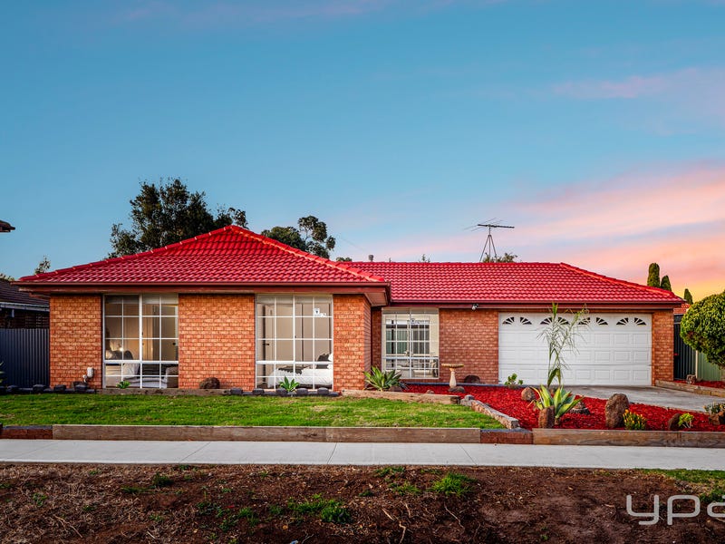 Houses for Auction in Hoppers Crossing, VIC 3029 (+1 location
