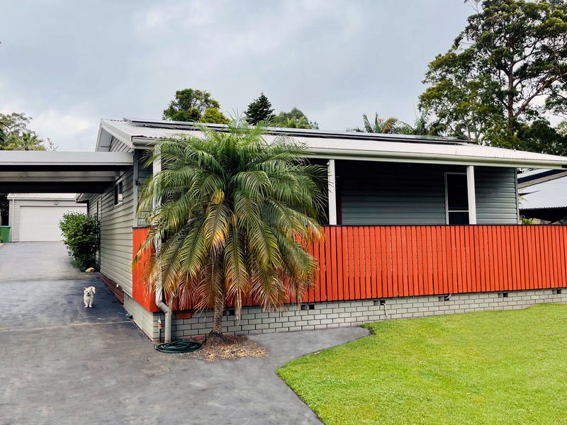 28 Kingsford Smith Drive, Berkeley Vale, NSW 2261