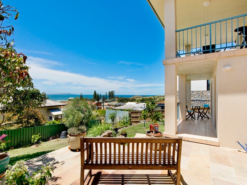 3 Korogora Street, Crescent Head, NSW 2440 House for Sale