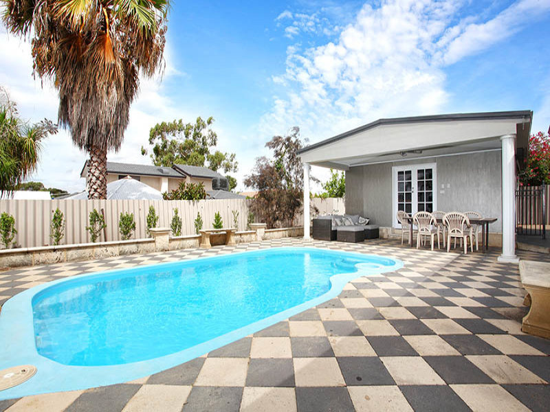 18 Allenswood Road, Greenwood, WA 6024 Property Details