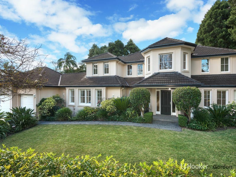 6 Maunder Avenue, St Ives, NSW 2075