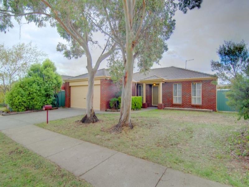 225 Whitelaw Avenue, VIC 3356