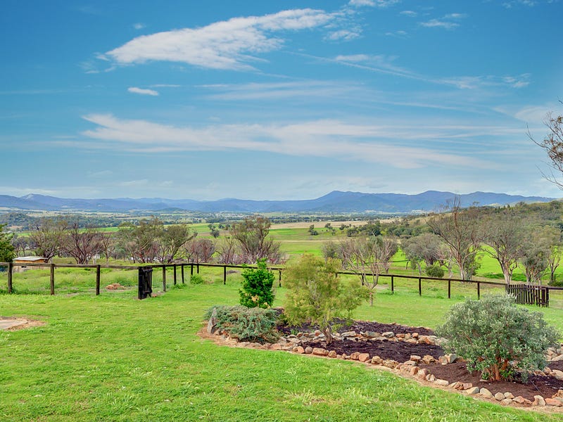 49 Woodside Chase, Kootingal, NSW 2352