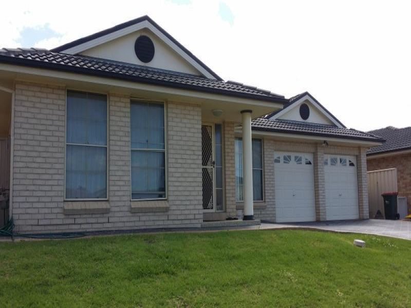 127 Kellerman Drive, St Helens Park, NSW 2560