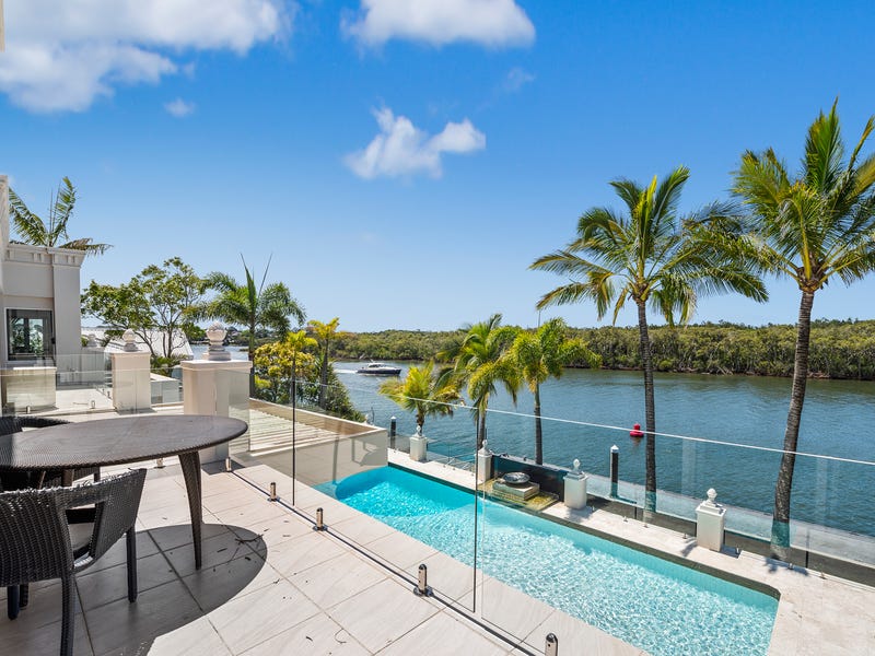 Houses for Sale in Sanctuary Cove, QLD 4212