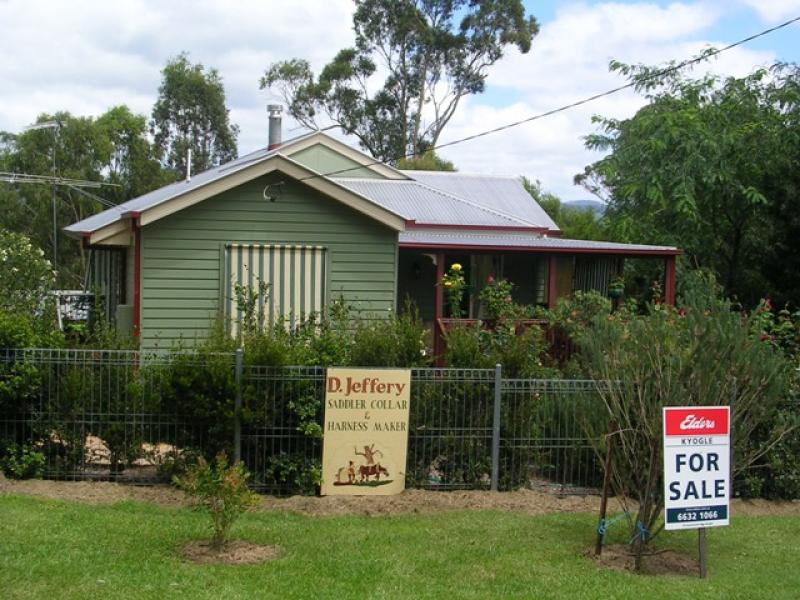 2 MacPherson St, Woodenbong, NSW 2476 Property Details