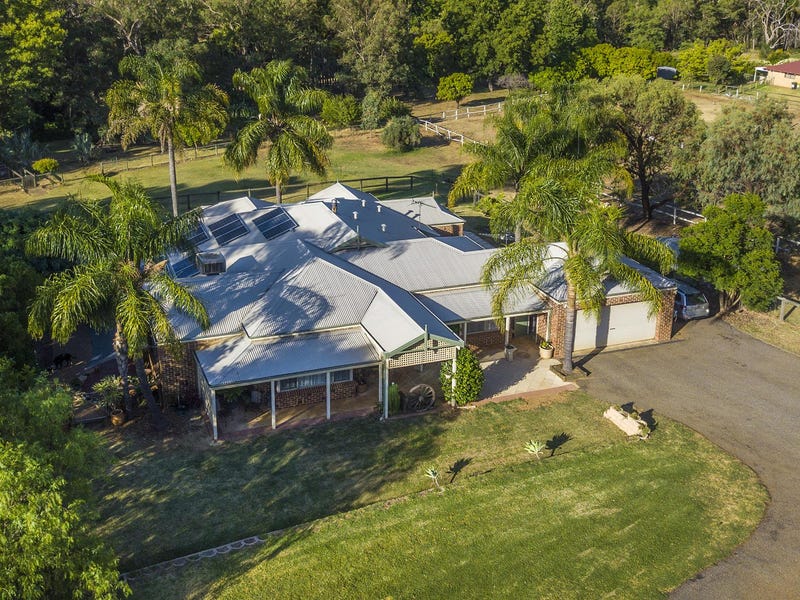 216 Brookton Highway, Kelmscott, WA 6111