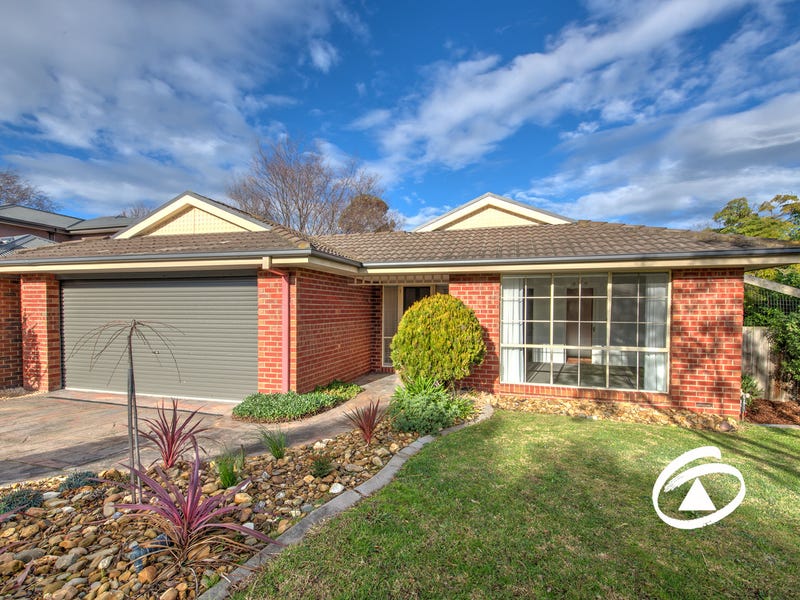 130 Telford Drive, Berwick, VIC 3806
