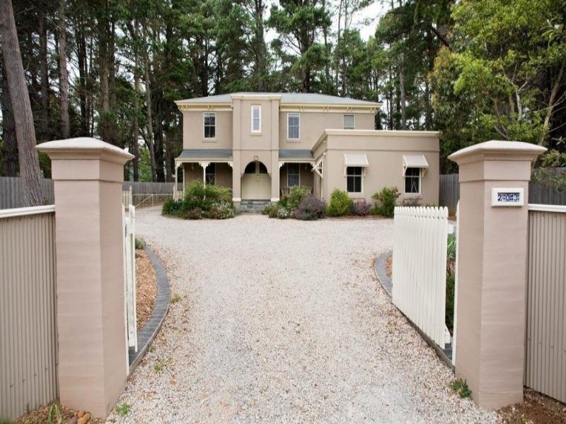 203 Govetts Leap Road, Blackheath, NSW 2785