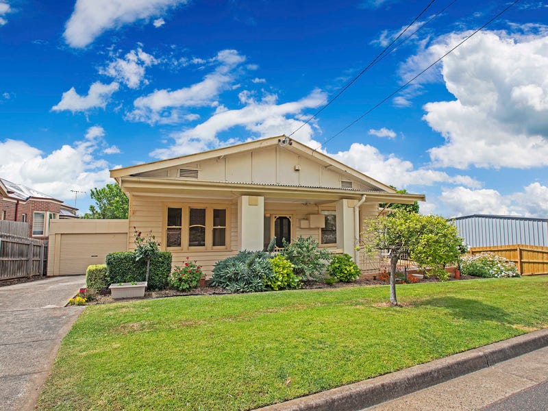 18 Victoria Terrace Belmont Vic 3216 Realestate Com Au