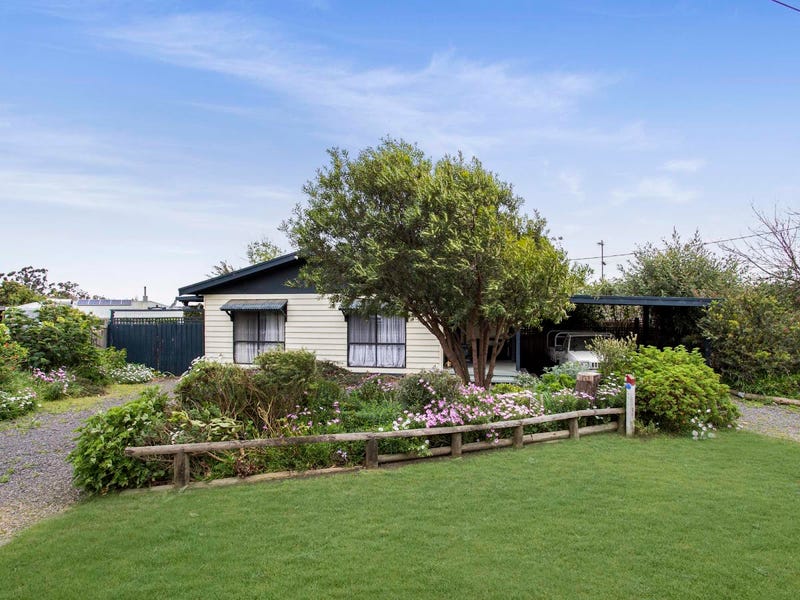 1 Tooronga Road, Willow Grove, VIC 3825