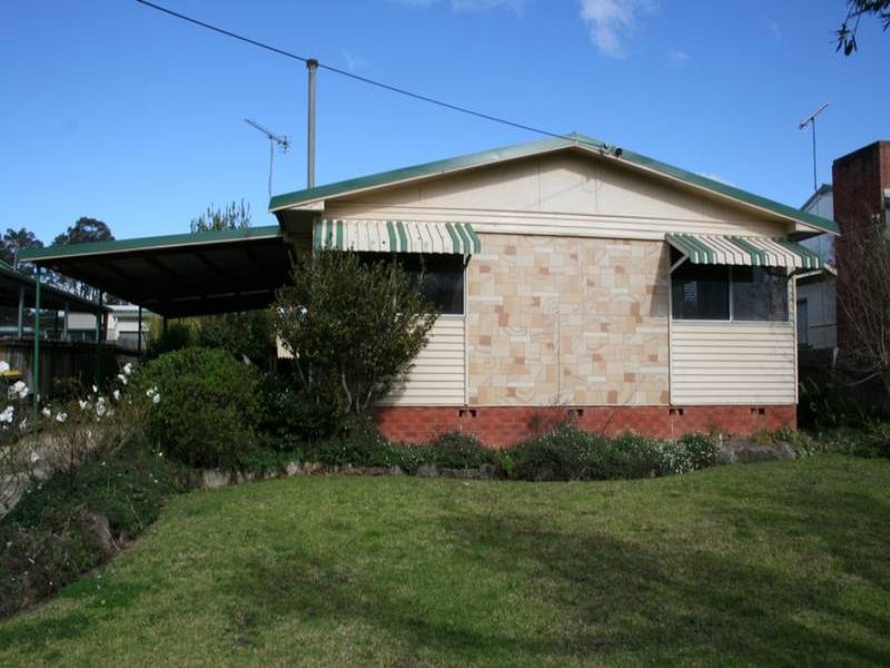 12 Ernest Street, Nowra, NSW 2541