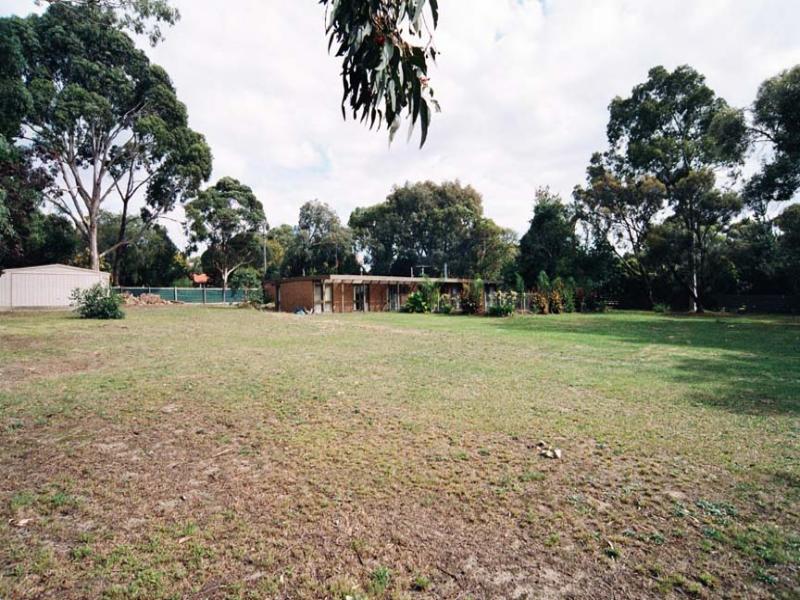 11 Norris Road, Rowville, VIC 3178