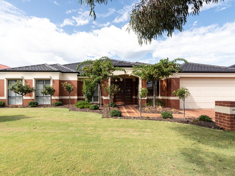 18 Willow Bank Entrance, Gwelup, WA 6018