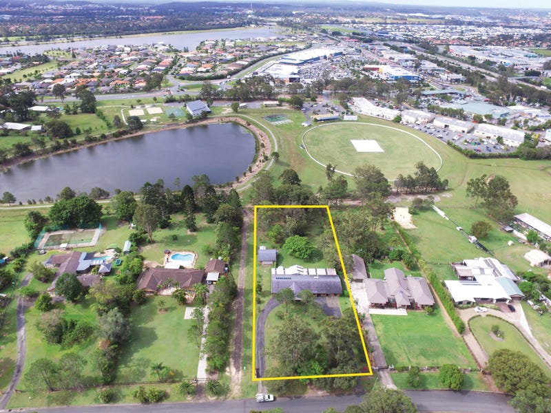 8 Oberon Way, Oxenford, Qld 4210