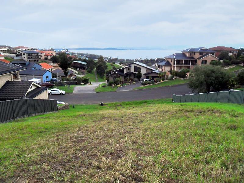 86 Shearwater Drive, Berkeley, NSW 2506