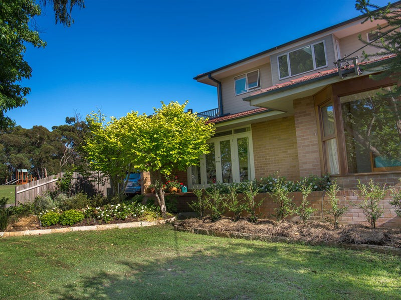 22 Meredith Avenue, Hornsby Heights, NSW 2077