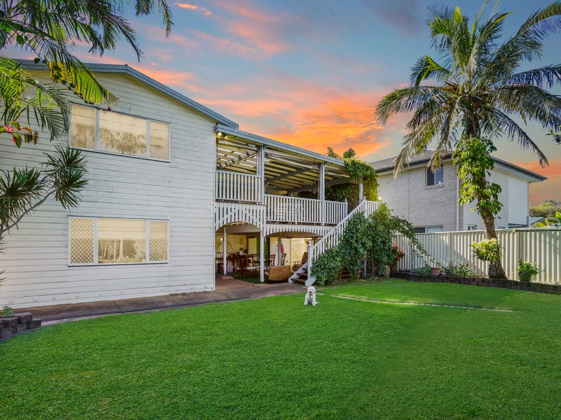 112 Whiting Street, Labrador, Qld 4215 Property Details